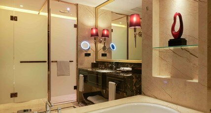 Hilton Zhengzhou Room Type - TWIN EXECUTIVE GUEST ROOM