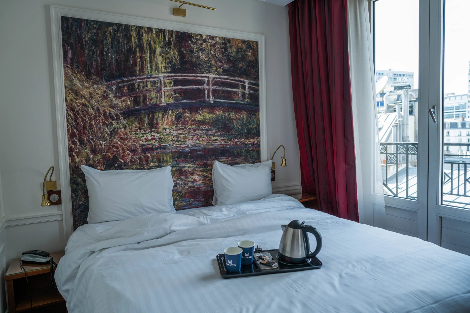 Timhotel Tour Montparnasse - Tap to explore photos