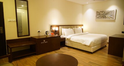 Hotel D Dev Room Type - Executive Deluxe Room