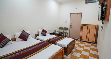 Hotel Prakaash Residency Room Type - Triple Non AC