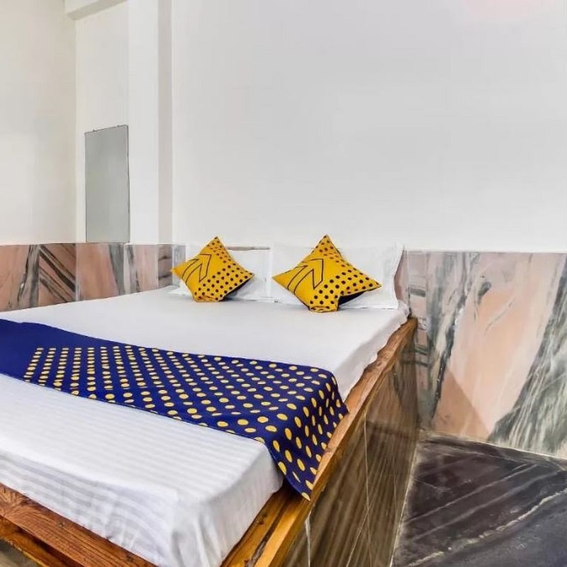 Mangalam Lodge - Tap to explore photos