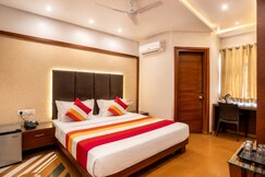 Uddhav Vilas A Family Hotel