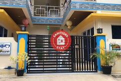 OYO 819 Twin Ap Homes