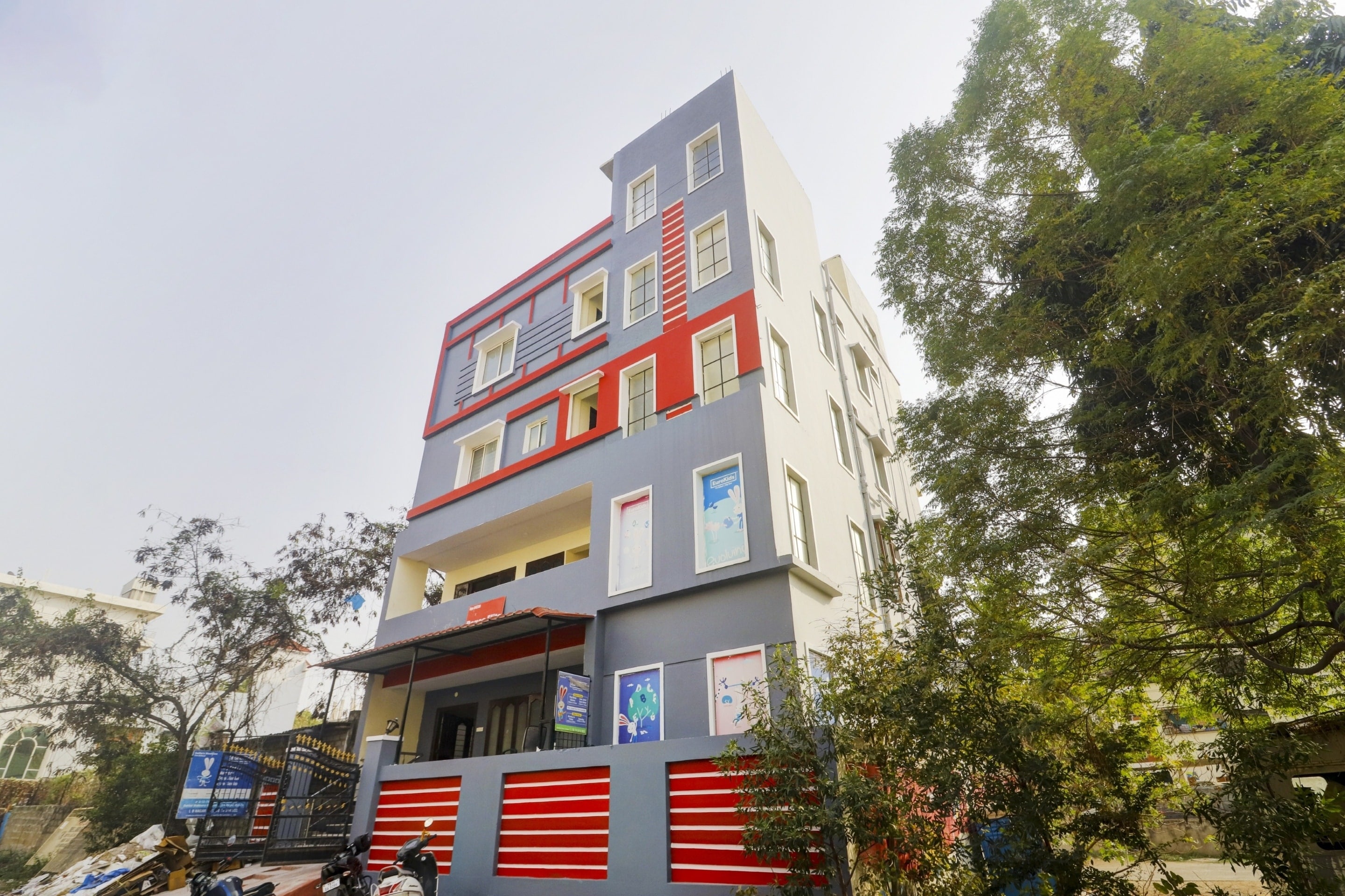 Hotel O Ragas Elite - Tap to explore photos