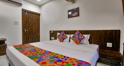 FabHotel HTC Room Type - Deluxe Room