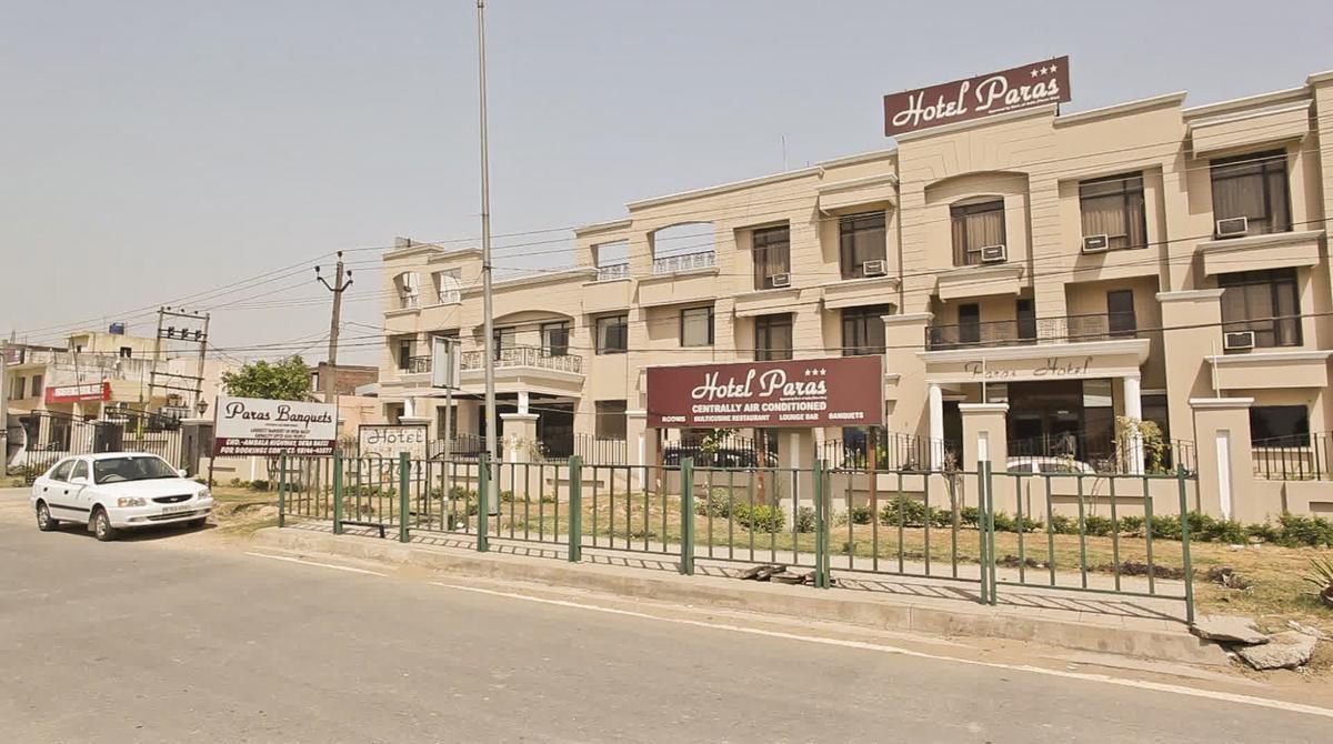 Hotel Paras - Tap to explore photos