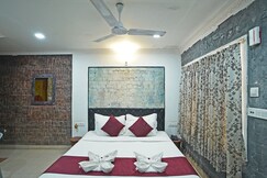 Aranyak Hotel & Resort