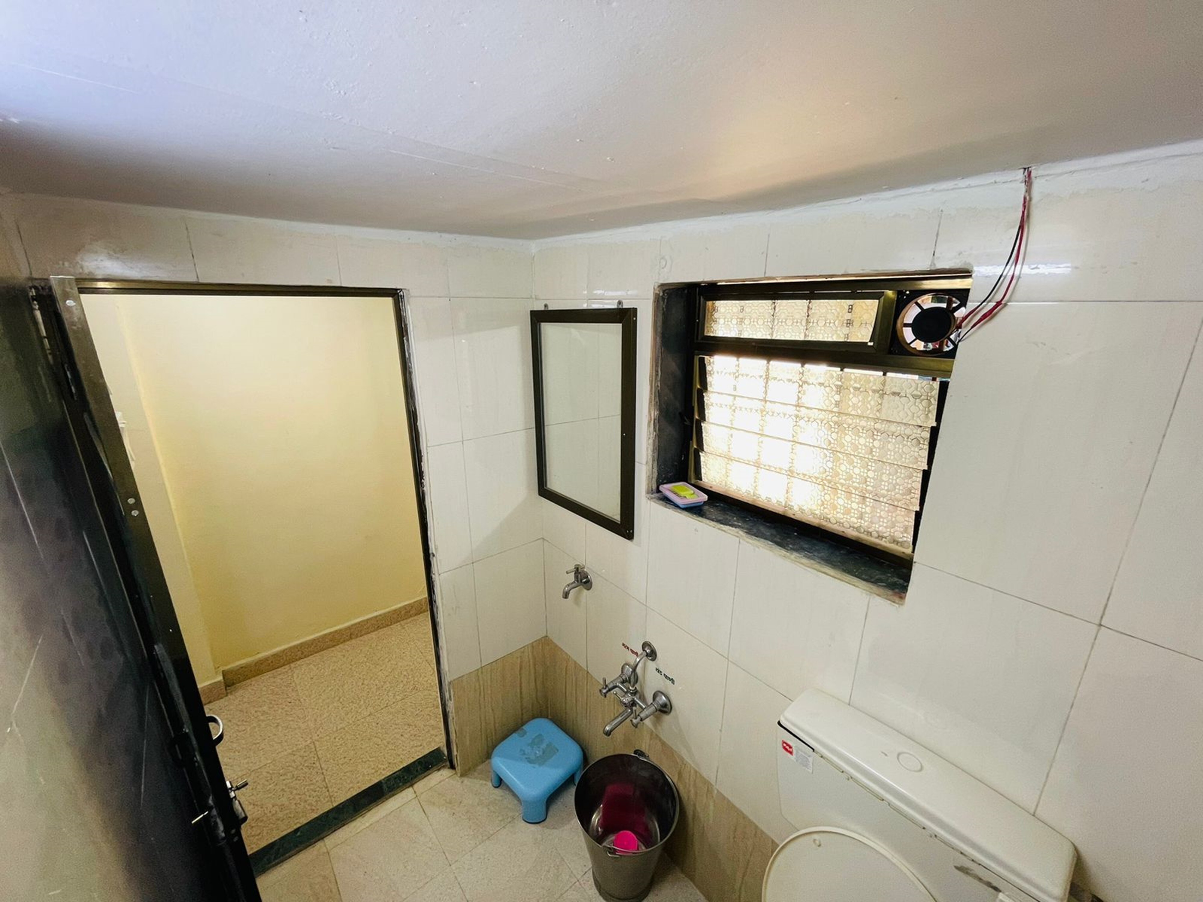 Coastal Dream Cottage - Tap to explore photos