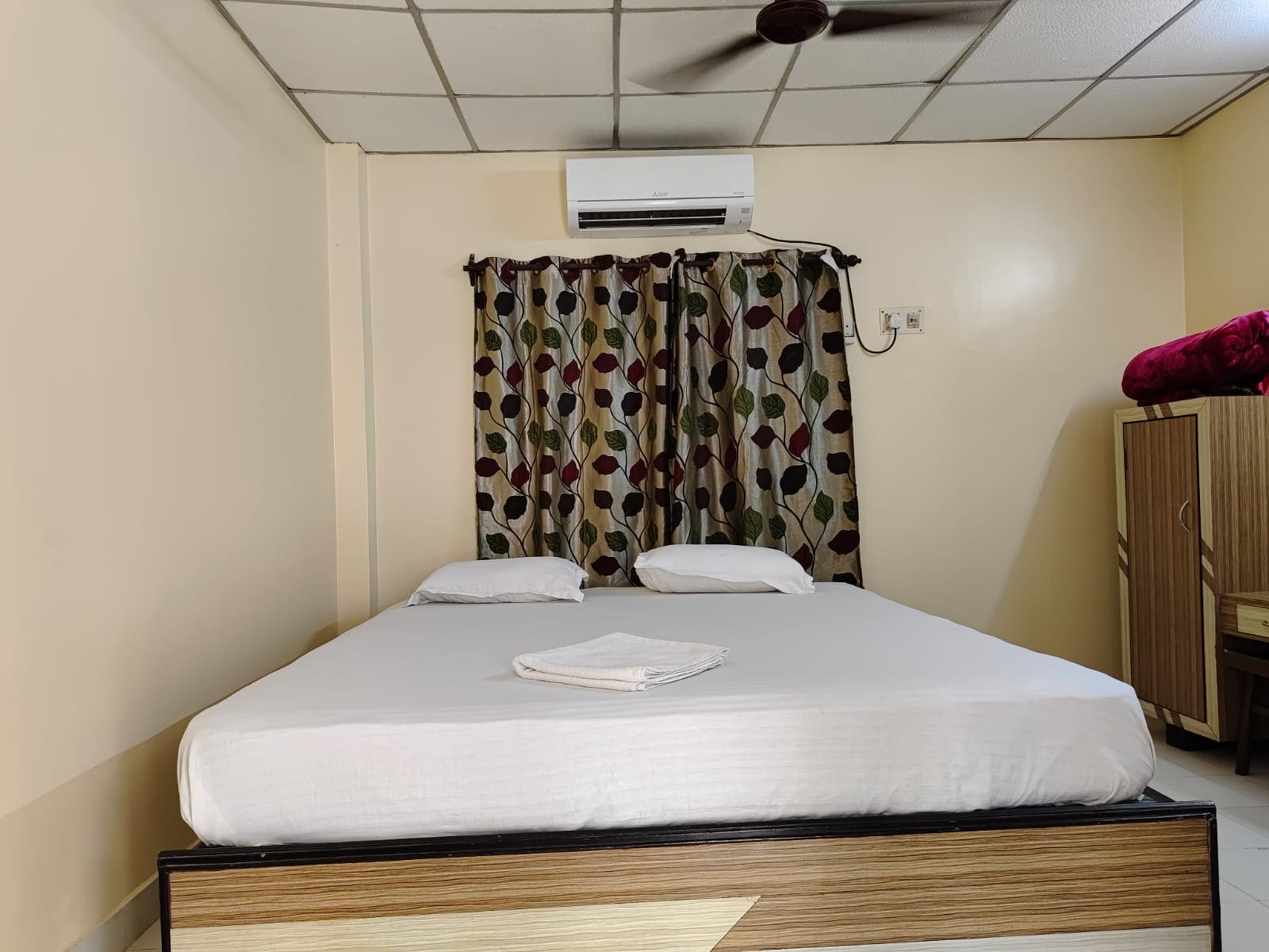 Resort Priya Jeet - Tap to explore photos