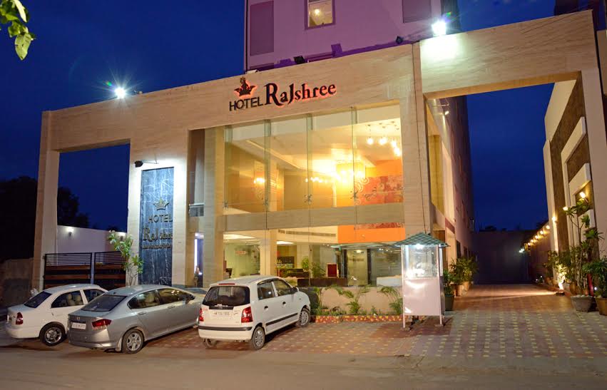 Hotel Rajshree & Spa - Tap to explore photos