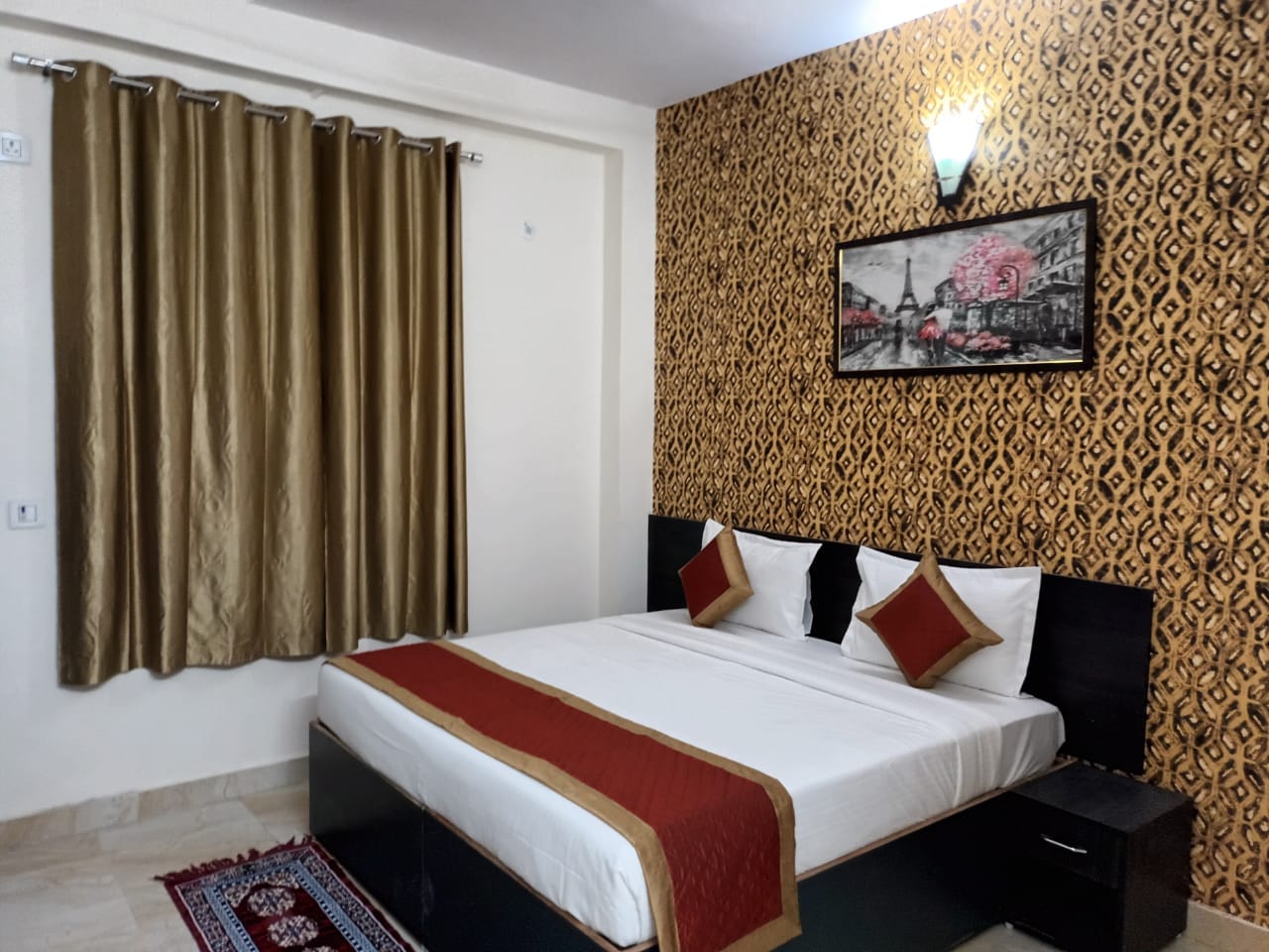 Hotel CityMax Inn - Tap to explore photos