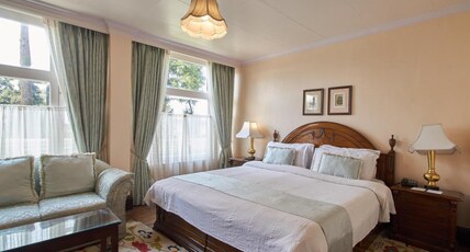 The Elgin, Darjeeling - Heritage Resort & Spa Room Type - Deluxe Room with Bathtub