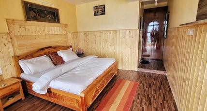 Hotel Apple pie Room Type - Standard Room (Ground Floor with Balcony) Hotel Apple pie Room Type - Standard Room (Ground Floor with Balcony)