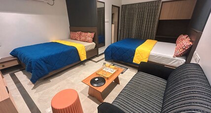 Eagle Inn Stay Room Type - Suite 4 BED AC Room