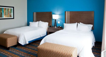 Hampton Inn by Hilton Kenedy Room Type - 2 QNS ACCESSIBLE W TUB NS