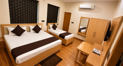 HOTEL PARAM INN Room Type - SUPER DELUXE ROOM HOTEL PARAM INN Room Type - SUPER DELUXE ROOM