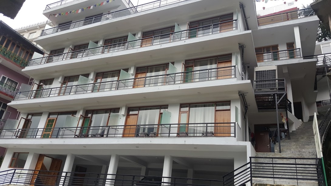 Hotel Wood Castle - Tap to explore photos