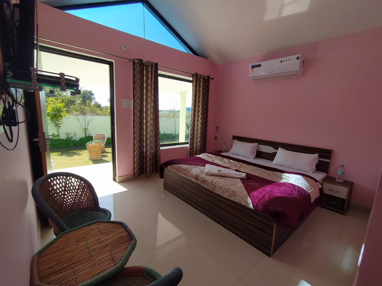 Rajaji Retreat Resort - Tap to explore photos
