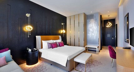 AlRayyan Hotel Doha, Curio a Collection by Hilton Room Type - DELUXE KING ROOM
