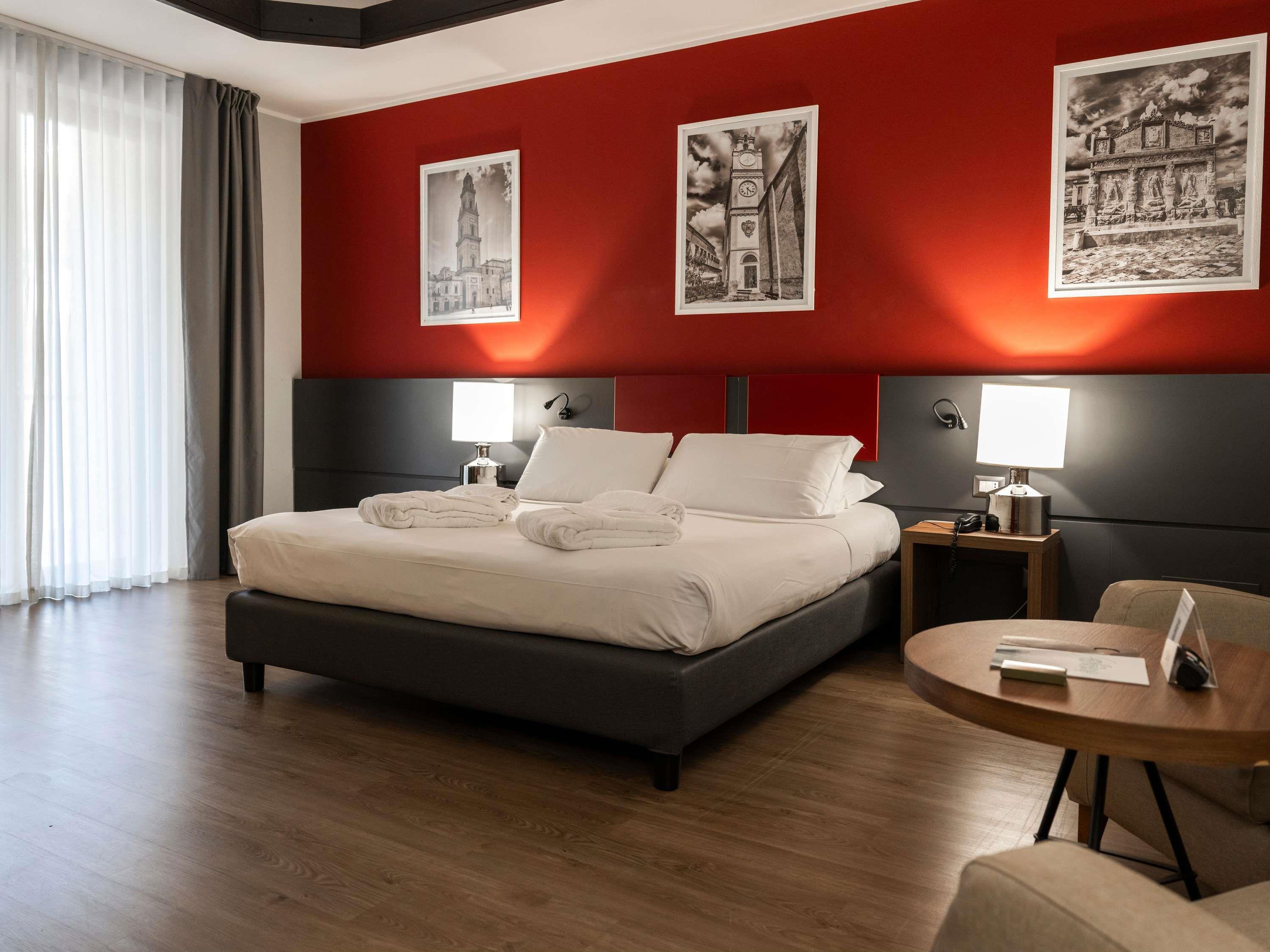 Mercure Hotel President Lecce - Tap to explore photos