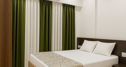 Shri Hanuman Hotel and Restaurant Room Type - Bedroom 4