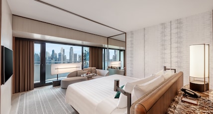 Pan Pacific Singapore Room Type - Executive Marina Bay King Pan Pacific Singapore Room Type - Executive Marina Bay King
