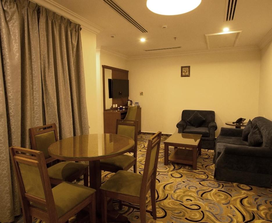 Rona Al Khobar Hotel - Tap to explore photos