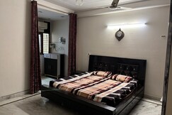 Couple friendly room with limited kitchen