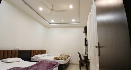 Hotel Jyoti Shree Room Type - Family Deluxe Room