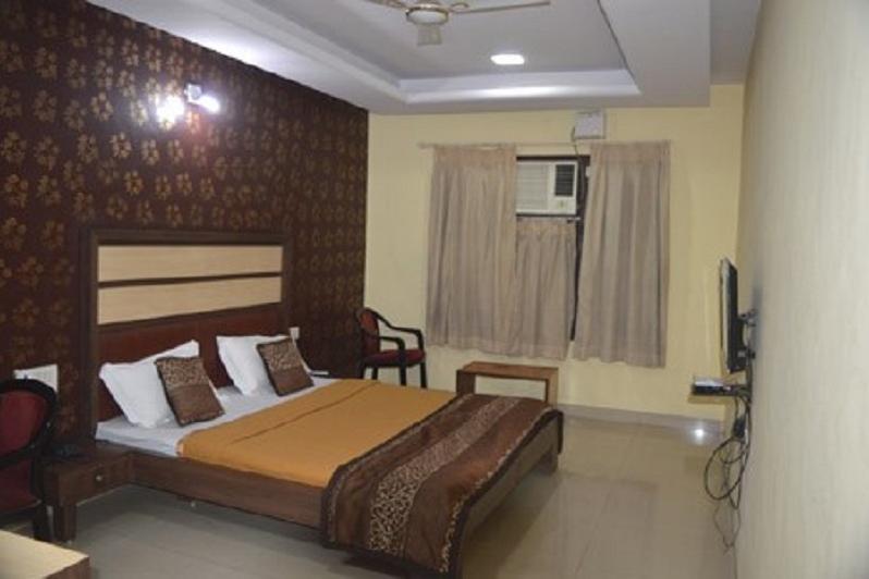 Hotel Natraj - Tap to explore photos