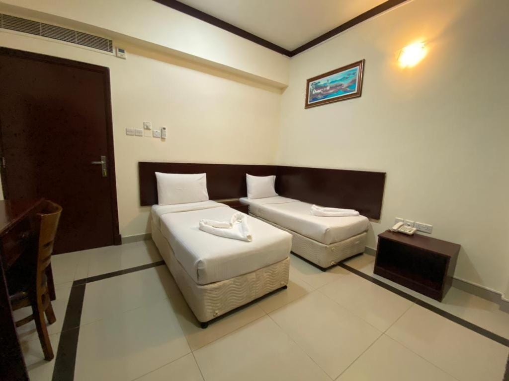 Savoy Inn Grand Hotel Apartments - Tap to explore photos