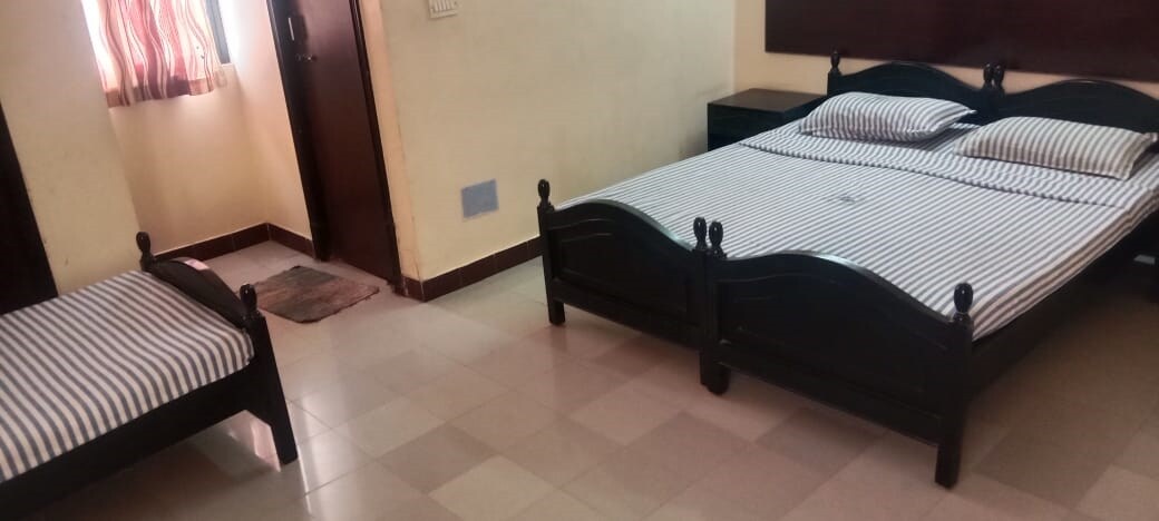 Hotel Dayalan - Tap to explore photos