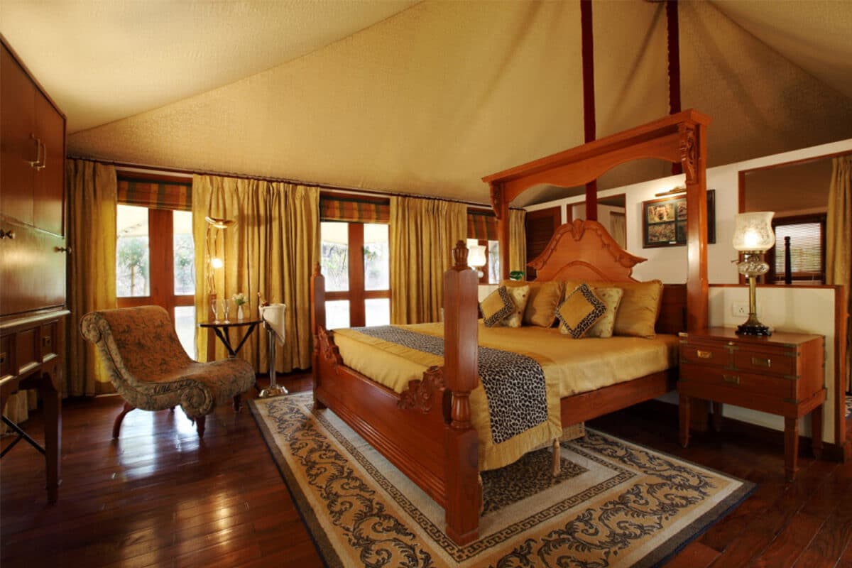 Tuli Tiger Resort - Tap to explore photos