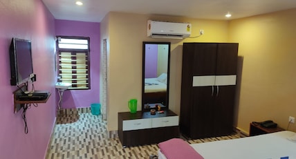 HOTEL MAINAK Room Type - BACK SIDE COTTAGE AC DOUBLE BED ROOM(GARDEN VIEW) HOTEL MAINAK Room Type - BACK SIDE COTTAGE AC DOUBLE BED ROOM(GARDEN VIEW)