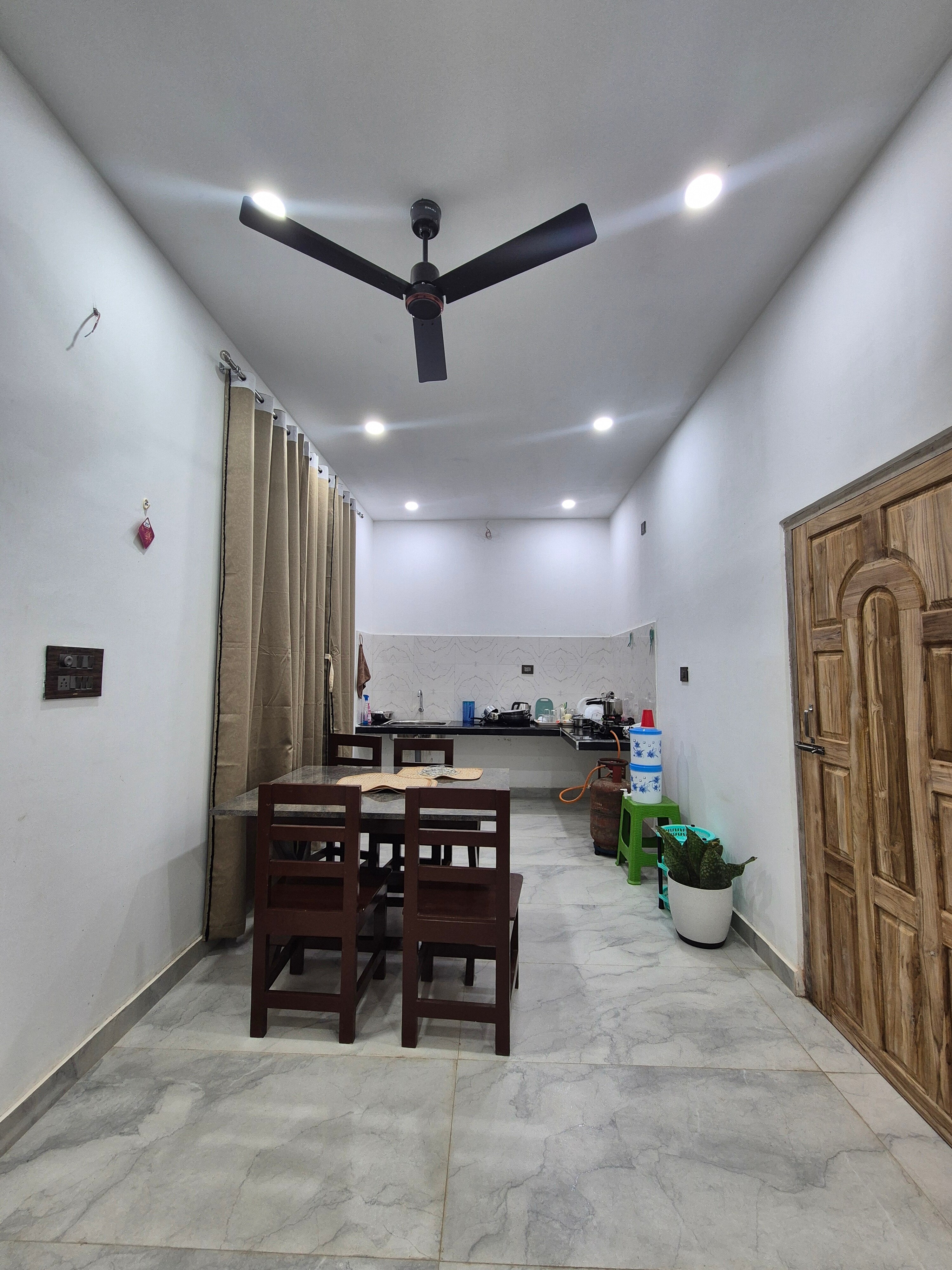Arindi Homestay - Tap to explore photos