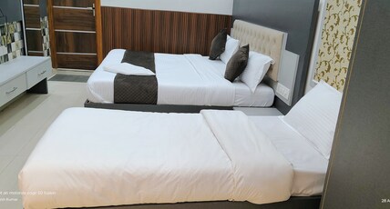 The Shailyas Room Type - AC Family suite(Tripple Bedded)