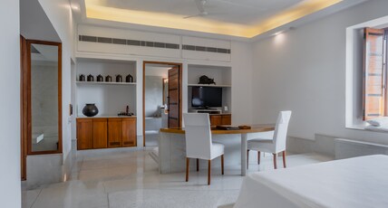 RAAS Devigarh Room Type - Aravali Suites