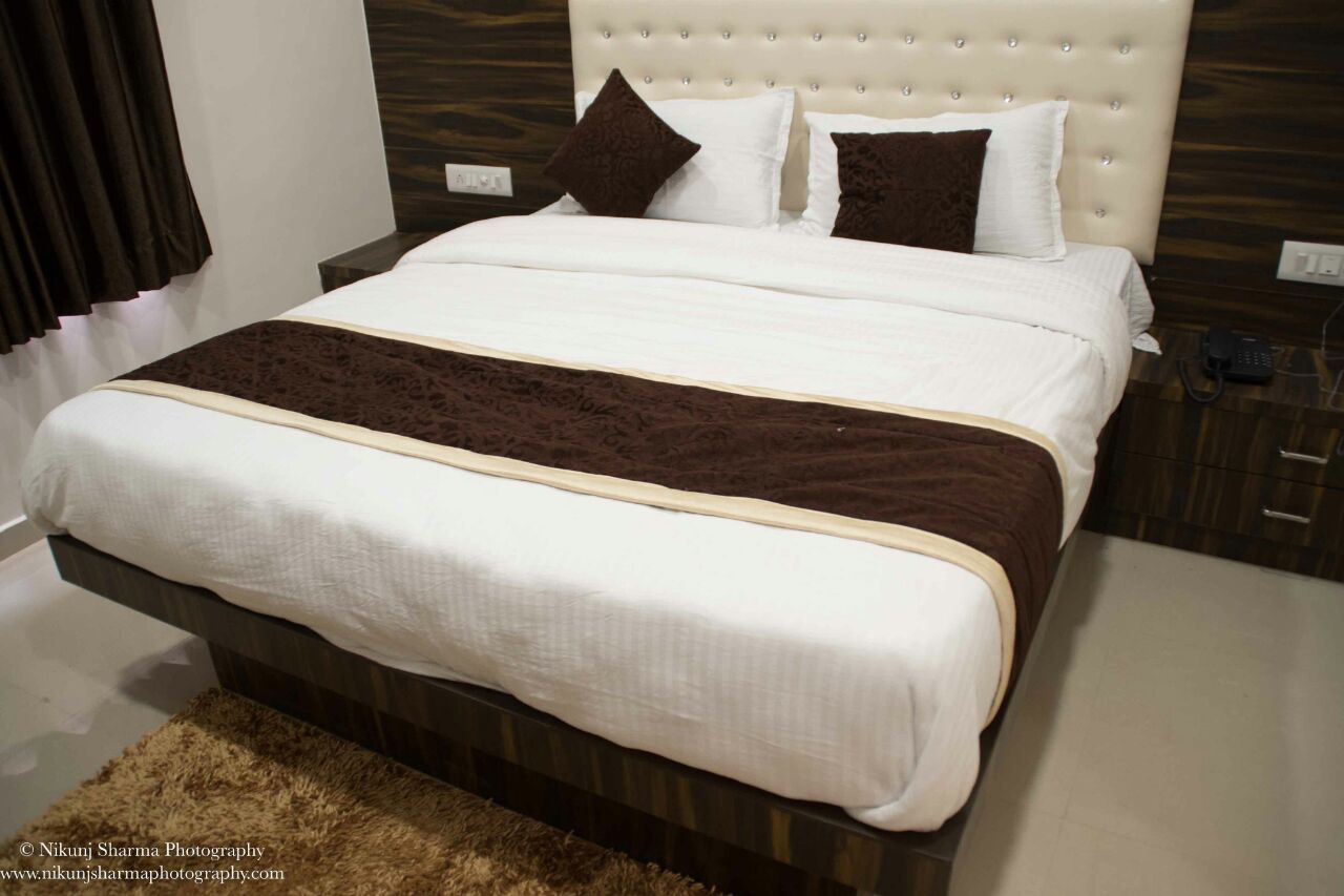 Hotel Gitanjali Inn - Tap to explore photos