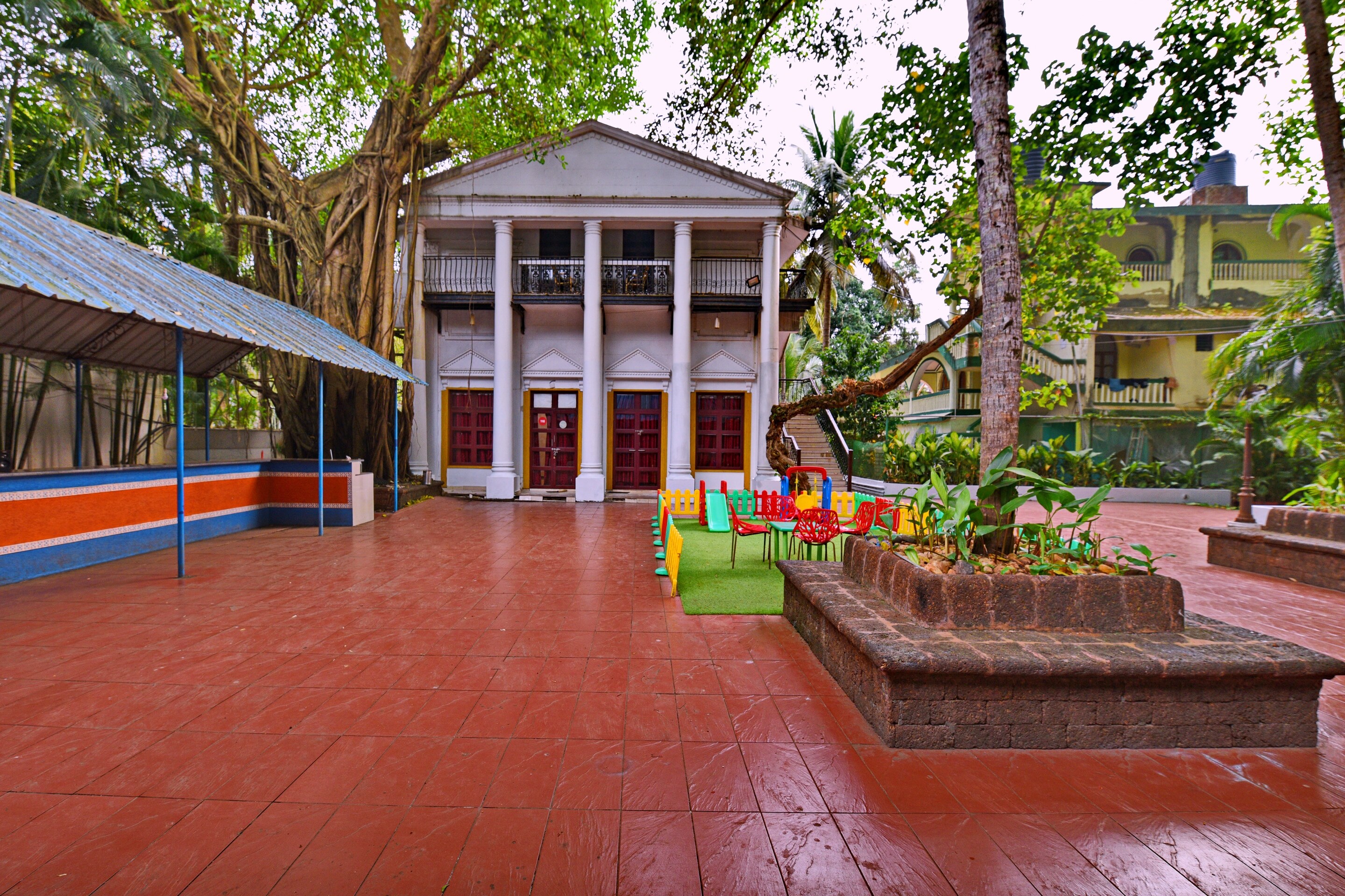 Hotel O Eden Garden - Tap to explore photos