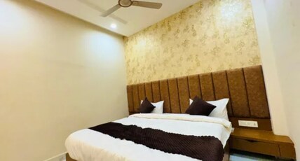 FabHotel Shree Priyasharnam Room Type - Premium Room