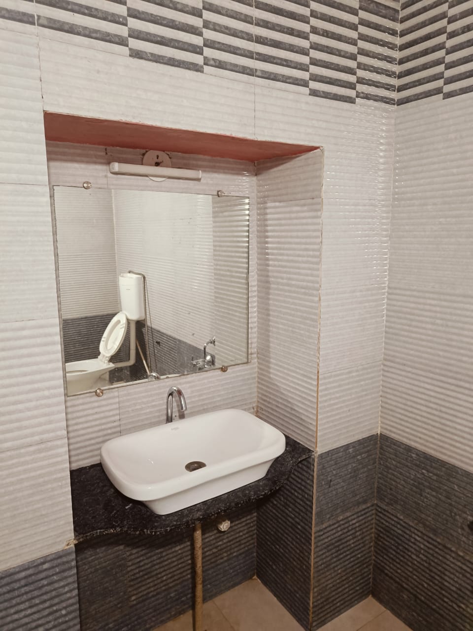 RJ Villa Homestay |Private Rooms - Tap to explore photos