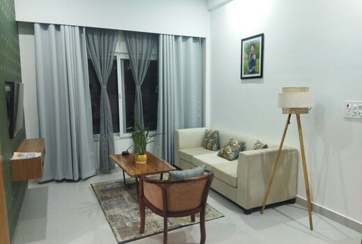 Retreat R11