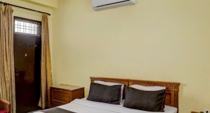 Hotel The Pranshi Room Type - Bedroom