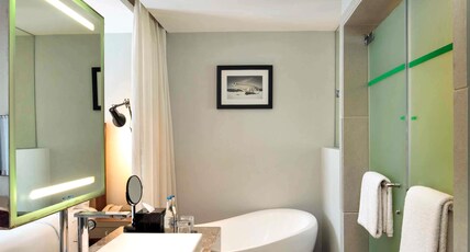 The Kuta Beach Heritage Hotel - Managed by Accor Room Type - Junior Heritage Suite King