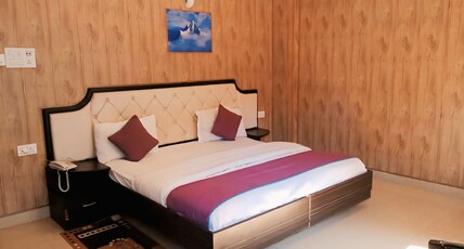 Hotel Leisure Palace Room Type - Super Deluxe Room with Balcony