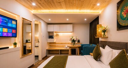 Sparrow Elements Boutique 2 min walk To Mg Marg Room Type - Comfort Queen Room