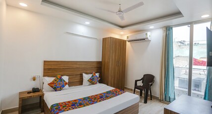 FabHotel Unique Stay - Max Super Speciality Hospital, Sector 128 Room Type - Premium Room