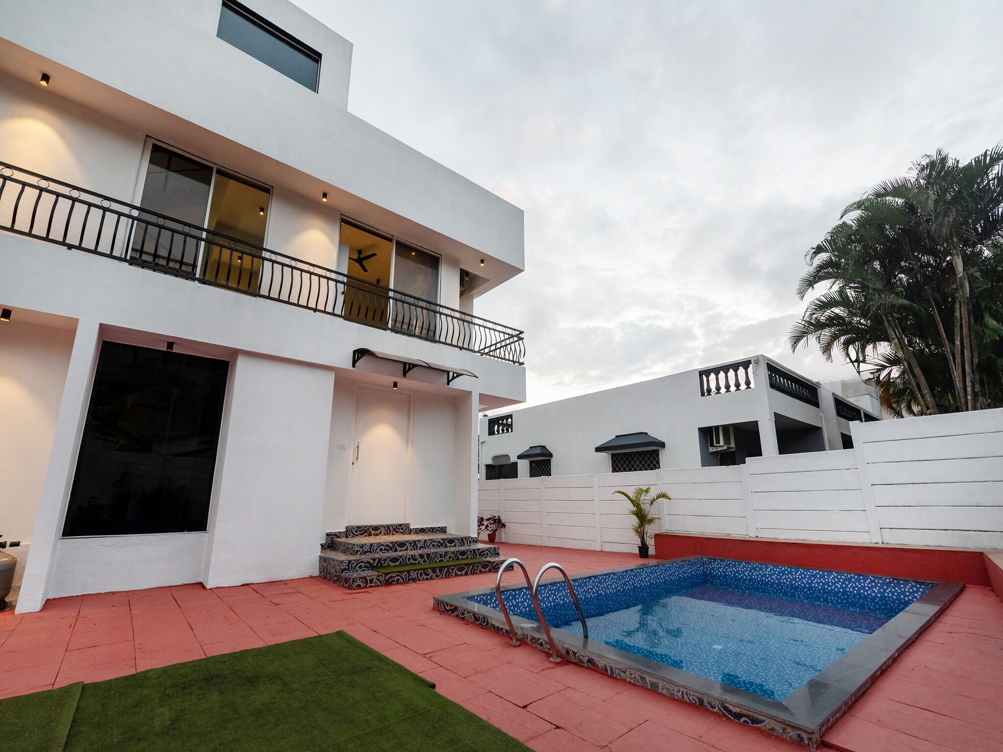 Palette Ventara Escape Bunglow | Pvt Pool | Lonavala - Tap to explore photos