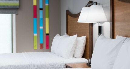 Hampton Inn & Suites by Hilton Chicago-North Shore/Skokie Room Type - 2 QUEEN STUDIO SUITE NONSM