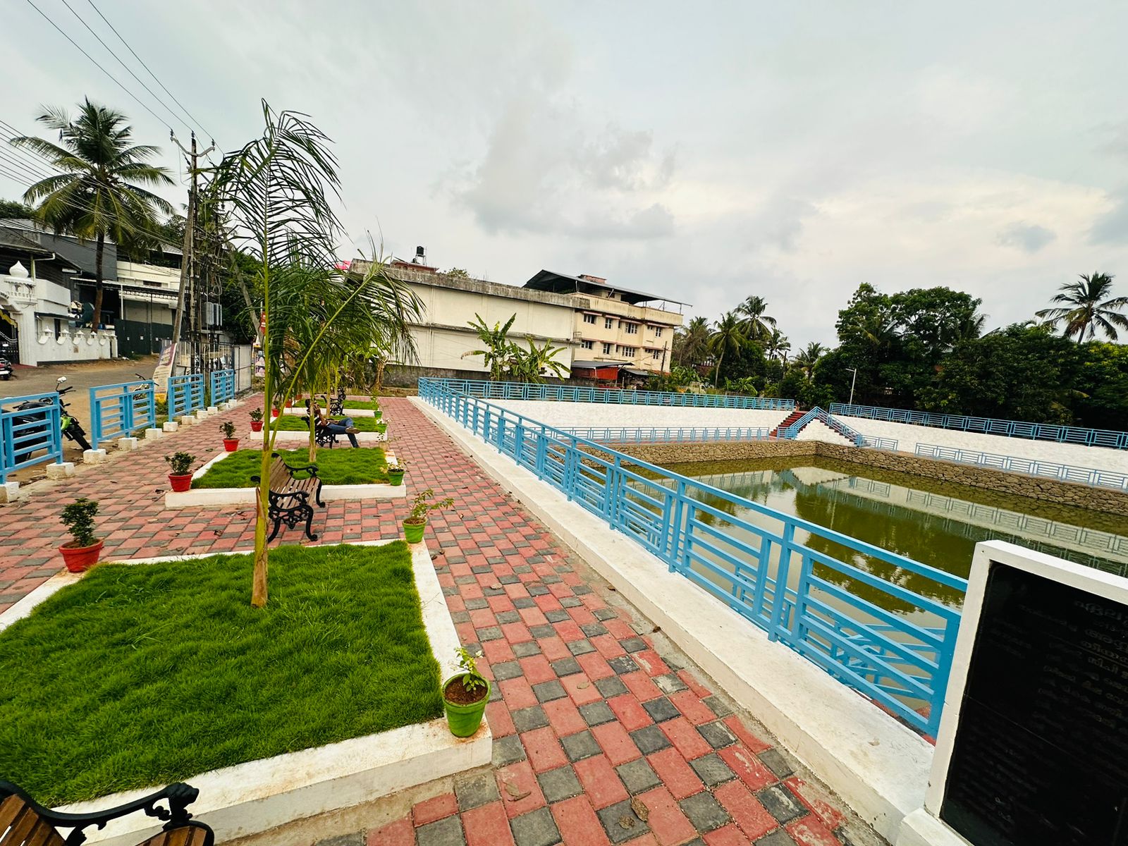 NUJOOM LUXURY APARTMENTS - Tap to explore photos